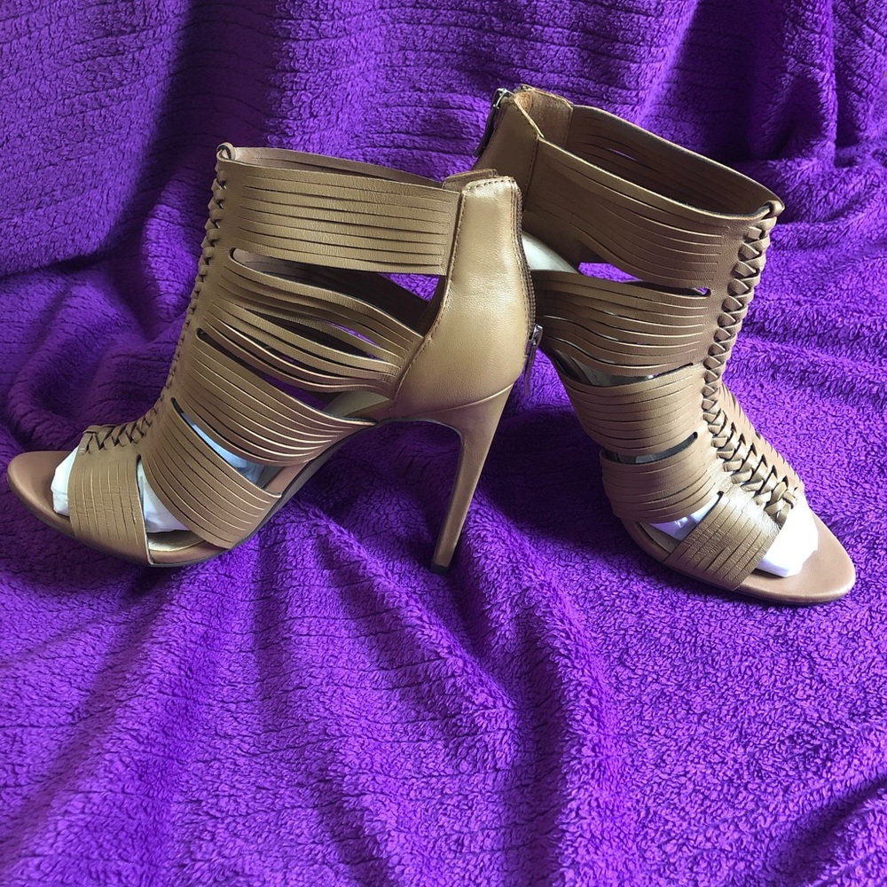 BCBG tan heels